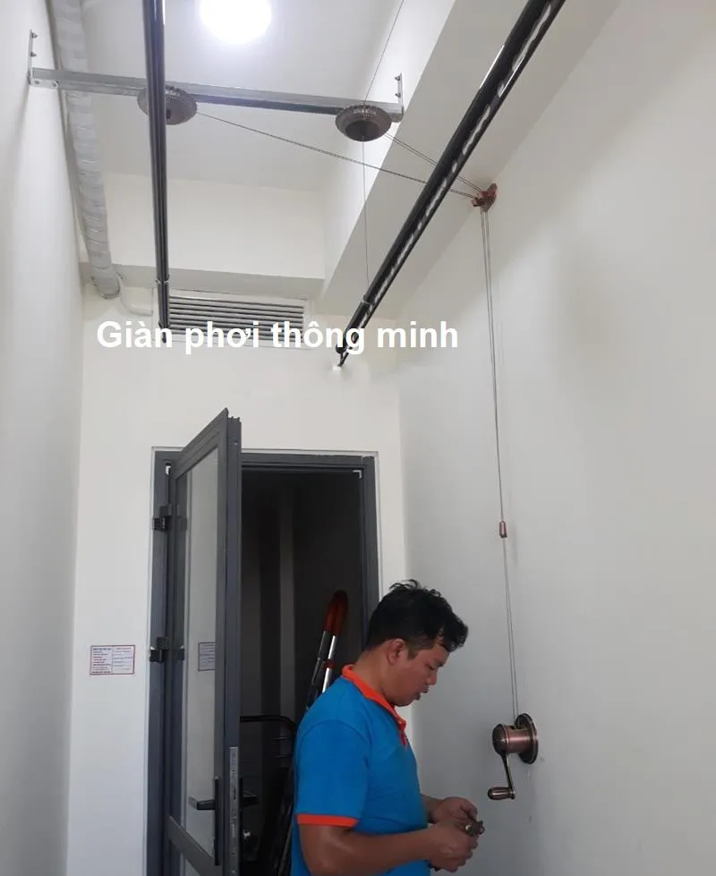 Quy trình các bước sửa giàn phơi bung vít nở cho trần bê tông